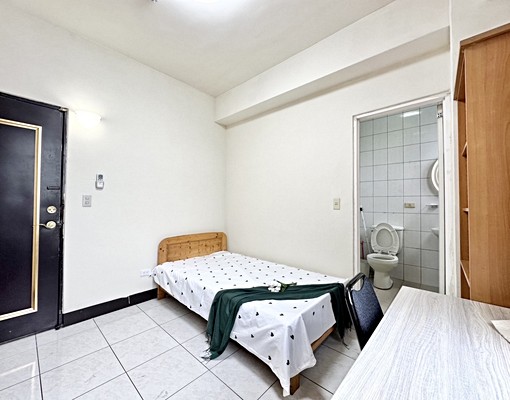 🏡逢甲秒殺小資套房🌟台水電🌟可租補🌟飲水機 - Image 5