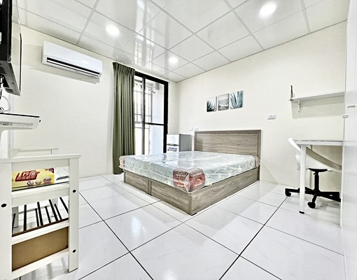 近中山醫✨白色系裝潢✨陽台獨洗曬✨電梯秒殺套房 - Image 1