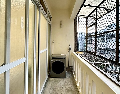 捷運忠孝敦化🚉可租補✅超大空間😍包水、網路、第四台😍 - Image 8