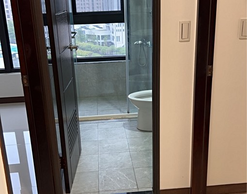 大三房，三面採光方正格局，全新裝潢獨立陽台，稀有釋出 - Image 5