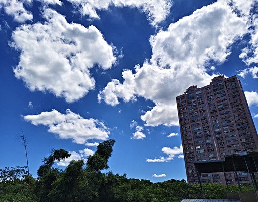 !出租-聯硯繪新裝空氣佳+車位 - Image 1