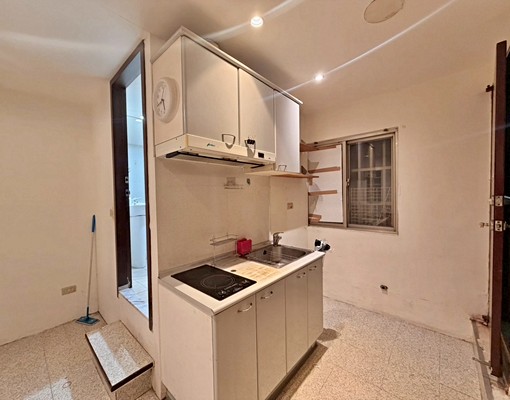 大安站🚉可租補😍包裹垃圾代收✅ - Image 2