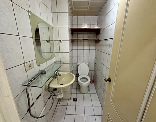 可租補-免服務費💖台北夢公園三房含管【五泰晴晴】💖 - Image 7