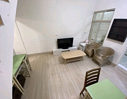 油廠國小捷運站3分鐘(機車)~翻新舒適透天 - Image 5