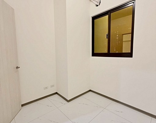 迴龍🚉全新蓋好首批入住😍停車位✅可租補😍 - Image 4