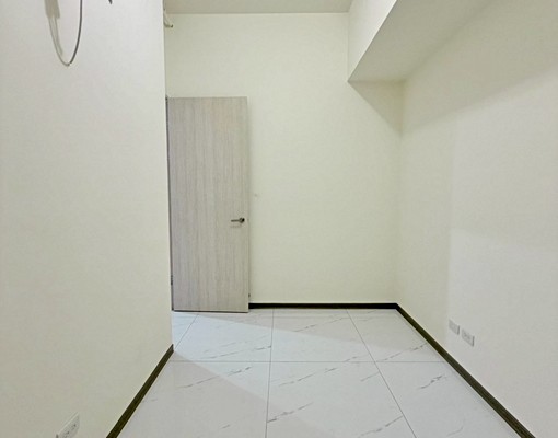 迴龍🚉全新蓋好首批入住😍停車位✅可租補😍 - Image 6