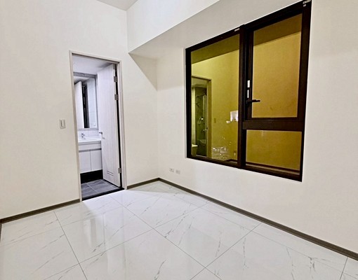 迴龍🚉全新蓋好首批入住😍停車位✅可租補😍 - Image 7