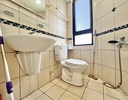 🌳可租補💖電梯✨超便宜🏠陽台✔️近中華路💖 - Image 4