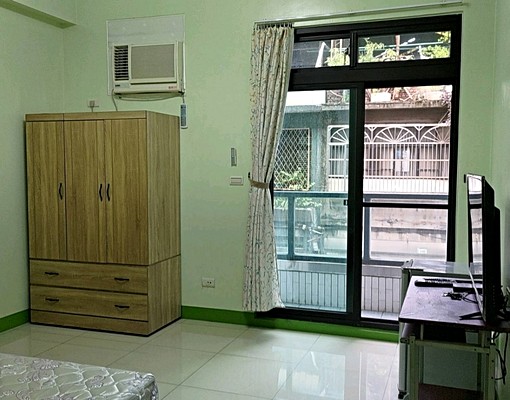 近桃園火車站獨立大套房/陽台採光通風佳/台電 - Image 2