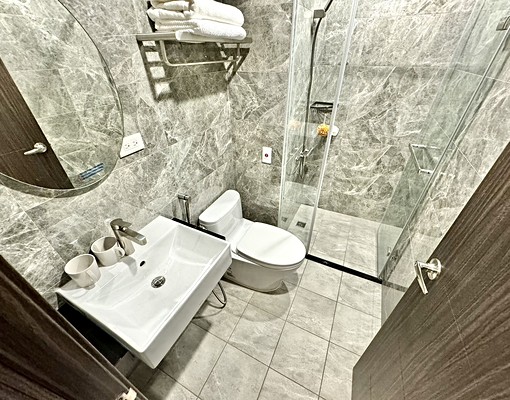 可租補/整棟全新🔥輕奢現代風💖1+1房/家具全配✅台水電 - Image 10