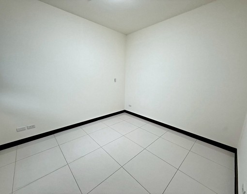 麟光🌟新建案電梯管理🌟租補稅車位🌟包裹垃圾收 - Image 3