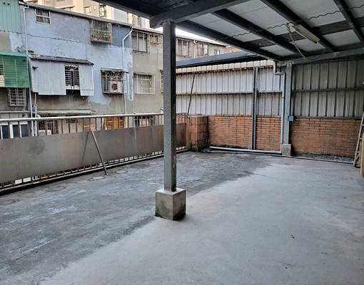 泰山明志路麥當勞美福堡，15坪大露台 - Image 1