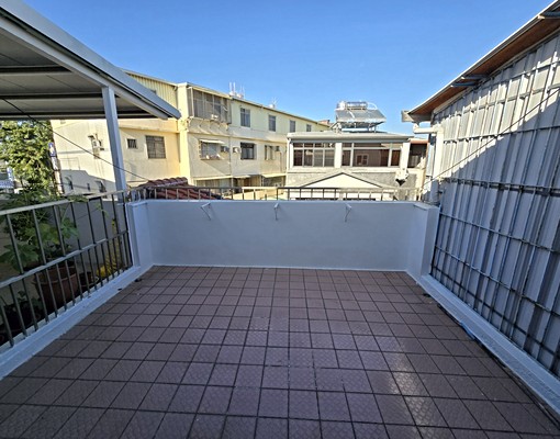 楠梓右昌傳統格局增建到滿漂亮⾞庫透天(手刀預約看房) - Image 12