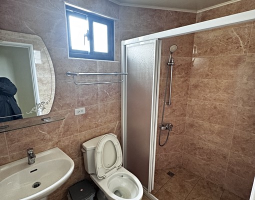 神岡整棟頂樓大露台戶✅租補✅雙平車位✅戶籍✅間間開窗 - Image 5