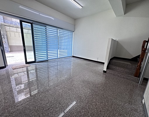 神岡整棟頂樓大露台戶✅租補✅雙平車位✅戶籍✅間間開窗 - Image 1