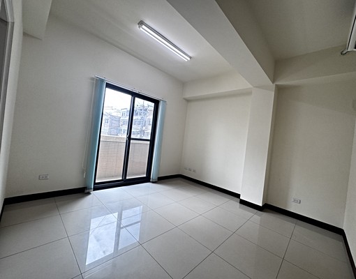 神岡整棟頂樓大露台戶✅租補✅雙平車位✅戶籍✅間間開窗 - Image 6