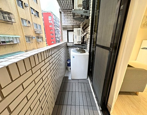 信義安和/國館🌟電梯租補稅🌟獨洗曬垃圾收🌟可炊傢具齊全 - Image 12