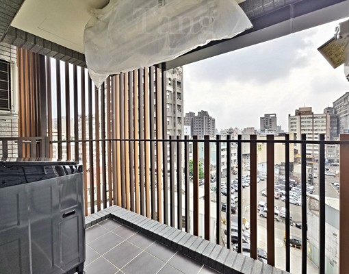 西區勤美科博館🌹兩房全配百萬裝潢♥可報稅平車 - Image 9