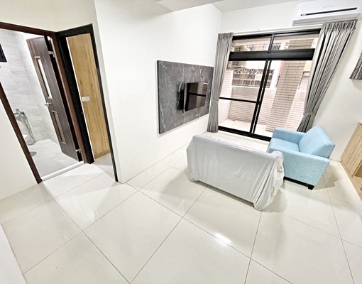 正一房一廳有電梯✨可租補✨台電計費😍大陽台獨洗機車位‼️ - Image 1