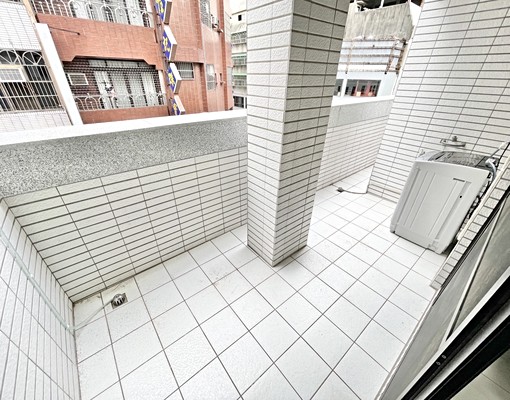 正一房一廳有電梯✨可租補✨台電計費😍大陽台獨洗機車位‼️ - Image 8