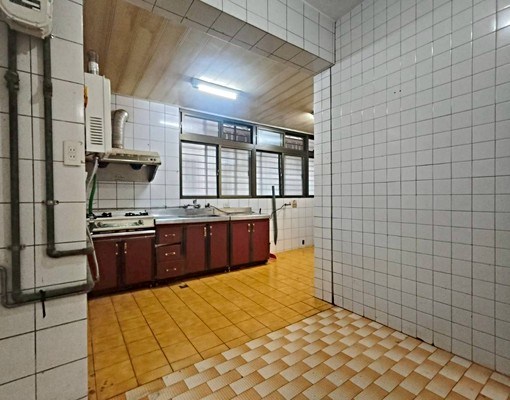 宜安路安靜巷弄三代同堂(賣厝小真) - Image 4