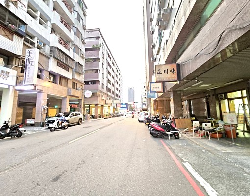 🎖承實賣屋☀️南屯大墩|朝南一樓吃市店面 - Image 9