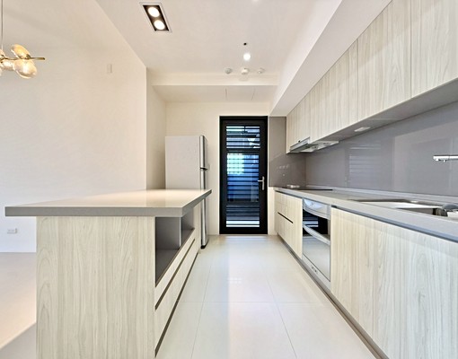 太平新光重劃｜高質感無菸社區｜大兩房休旅車位｜租金含管含車 - Image 4