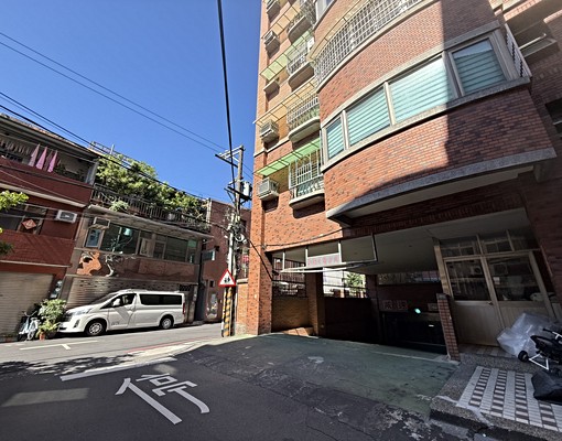 近實踐國小社區車位,機車可停(預約制) - Image 6