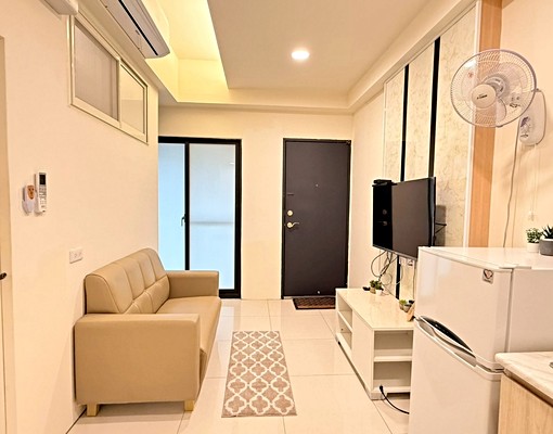 【吉屋租賃】正兩房💖全新裝潢✨汽車位✨陽台獨洗✨家具全配✨ - Image 1