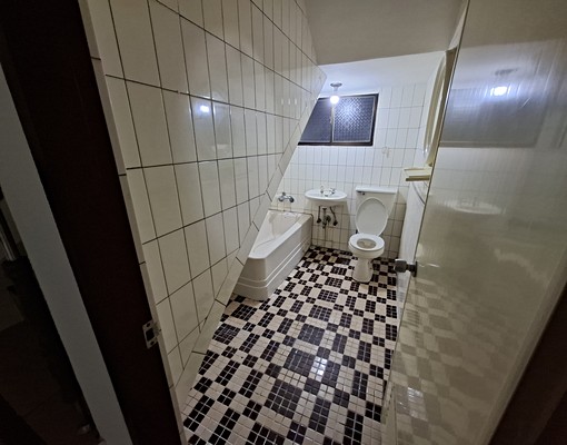 [臨路店面]近中國醫藥博愛街3層透天出租 - Thumbnail 4