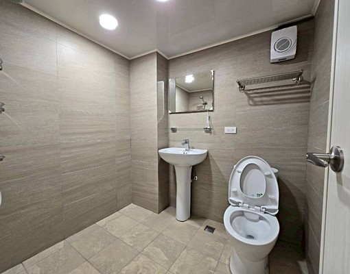 可租補🍎全新整理一樓公寓🍎大三房 - Image 5