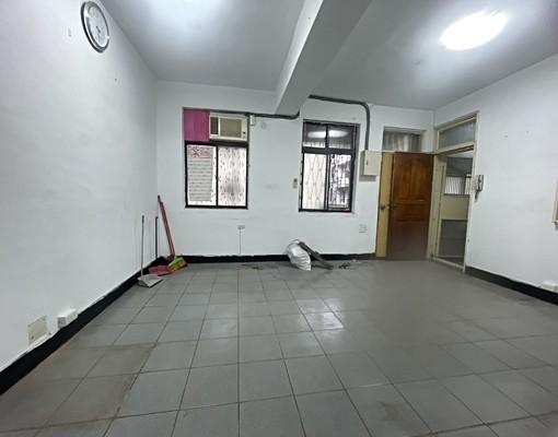 🍎豐年國小🍎邊間二摟🍎前後陽台方正屋 - Image 1