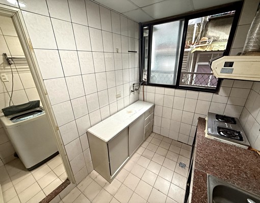 龍山寺⚡️可租補/獨立門戶/傢俱齊全/空間大/格局方正/採光 - Image 10