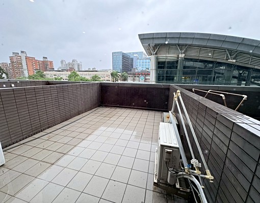 捷運港墘站共構宅大套房@可寵@可開伙@大露台@眾多公設 - Image 4