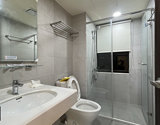 台中港海景✅全新裝潢3房平車✅可租補✅含管、傢俱家電、網路 - Image 11