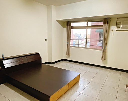 🌟星鴻包租代管🌟經國新城平車三房｜家具齊全可租補💯 - Image 5