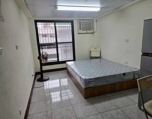 免仲介費可租補-七賢整理全配景觀套房-五泰小菁- - Image 2