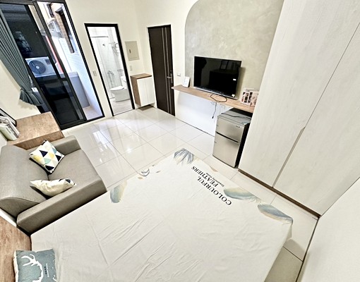 全新*電梯*可寵*租補*超美裝潢 - Image 1