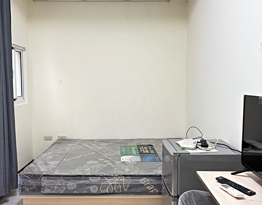 南紡陽台套房全新獨立洗衣機雙人床墊（可租補） - Image 2