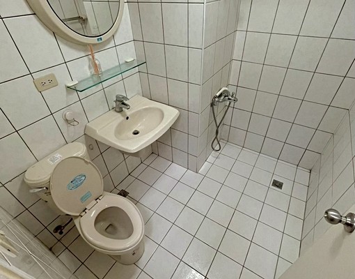 電梯景觀獨立套房/府中捷運站到站及到家/有陽台 - Image 8