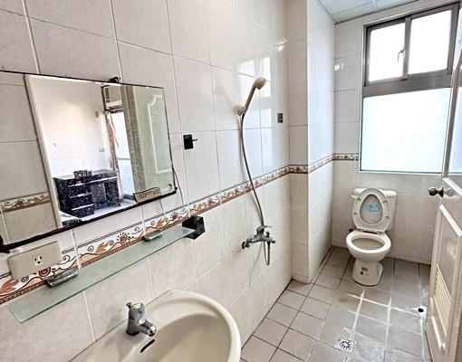 可租補💎稀有電梯透天💎陽台獨洗曬💎弘光超近💎子母車 - Image 9