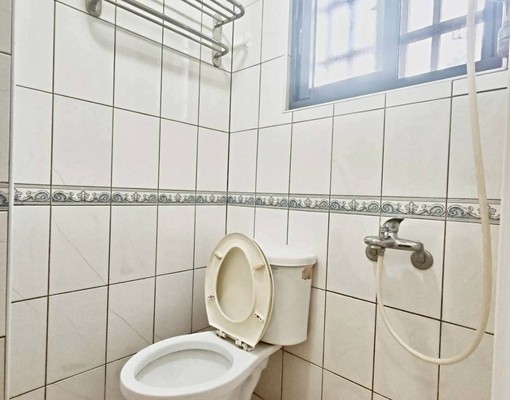 可租補💎稀有台水電套房💎陽台獨洗曬💎可貓咪💎管理員 - Image 8