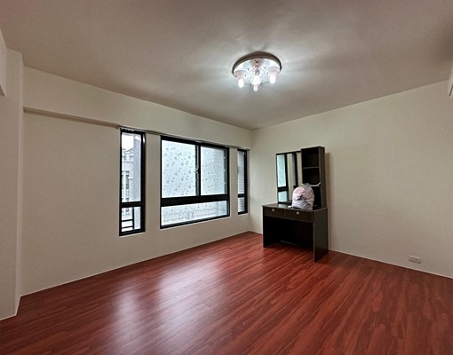 可租補💎鐵捲門車庫💎孝親房💎臨路整棟💎近龍井交流道 - Image 7