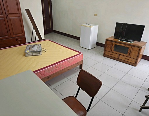 近園區陽台大套房室內機車位 - Image 4