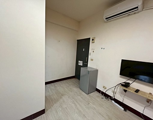 近中原夜市、附近機能方便｜代收垃圾 - Image 4