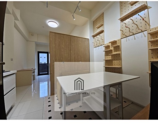 日僑/美國學校一層一戶全新套房(含管含稅) - Image 2