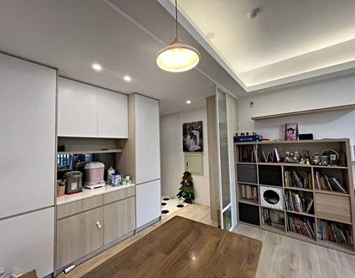 近68🏡一卡皮箱入住🏡三房兩廳平車🏡大採光🐱可貓 - Image 3