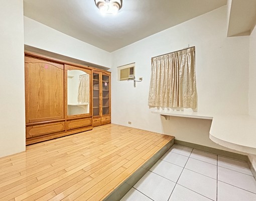 💯鬧區靜巷/全新浴廁/生活機能佳/重新粉刷好舒心 - Image 2