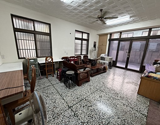 多床位大透天傢俱齊全空地大可放停多部車 - Image 3