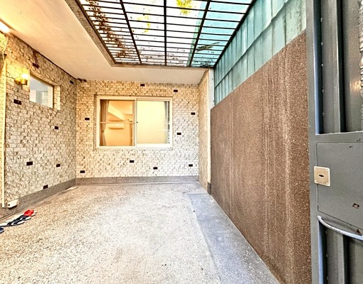 四房二廳二衛前庭大後院改車庫近永安市場捷運站四號公園 - Image 8